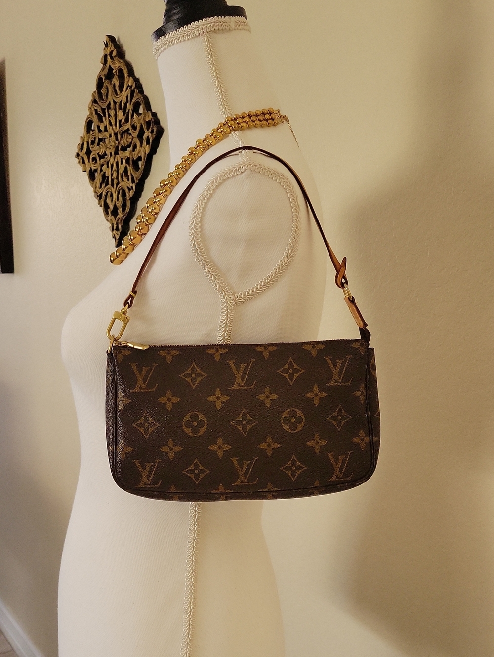 Louis Vuitton Monogram Shoulder Pochette Accessories